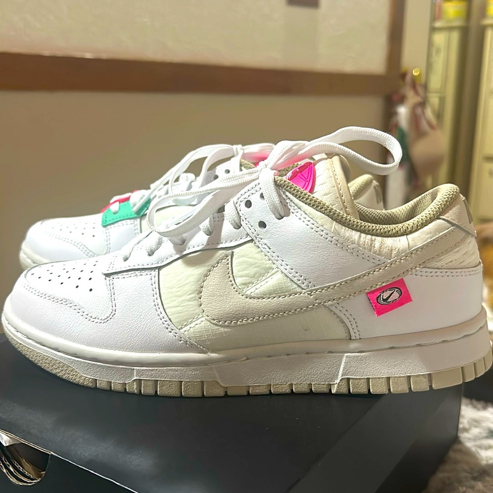 Nike Dunk Low Pink Bling
